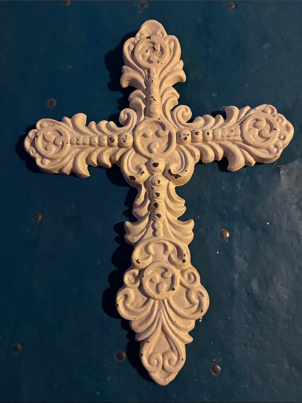 Ornate Decorative Cast Iron Wall Cross in Cream Distressed Gray